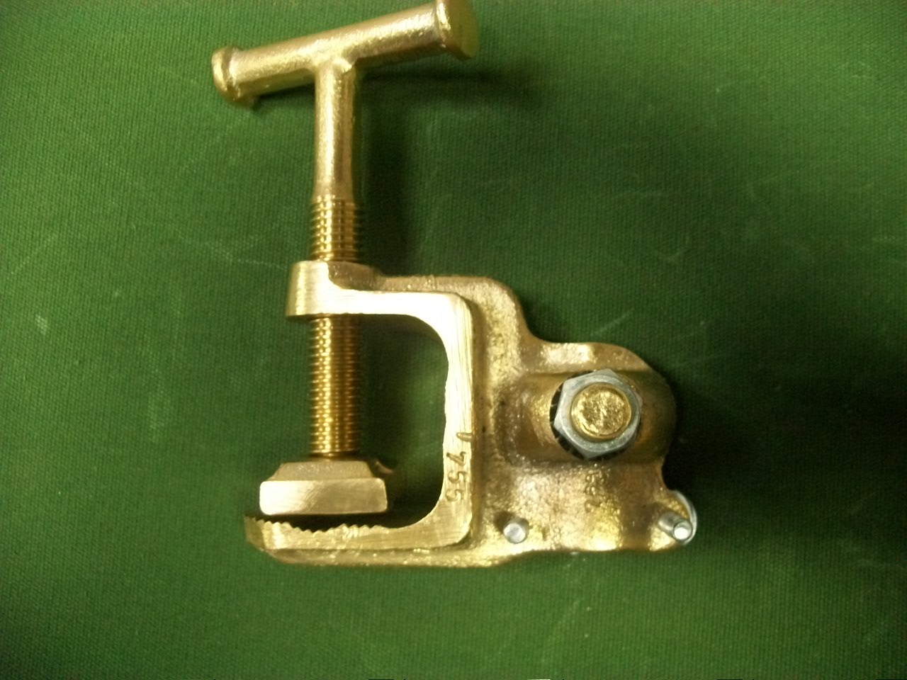 Grampo de Aterramento C-755