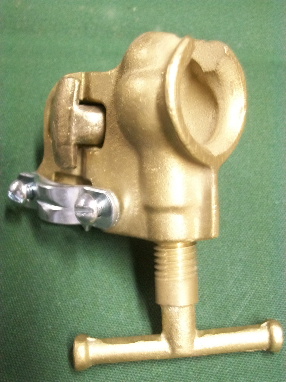 Grampo de Aterramento Concha-Bola C-795 B
