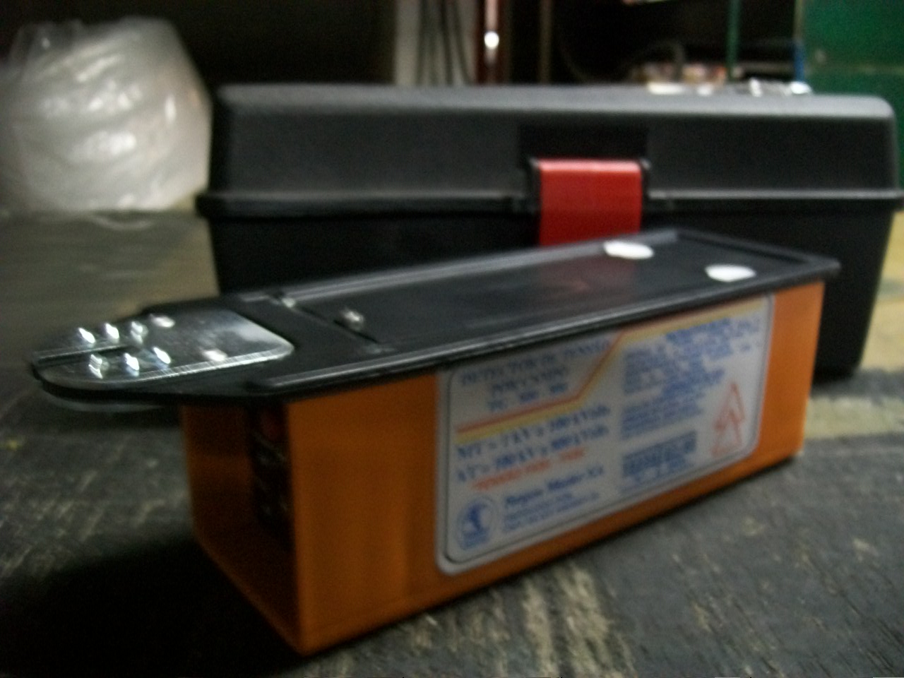 Detector de Tensão Magnético C-800