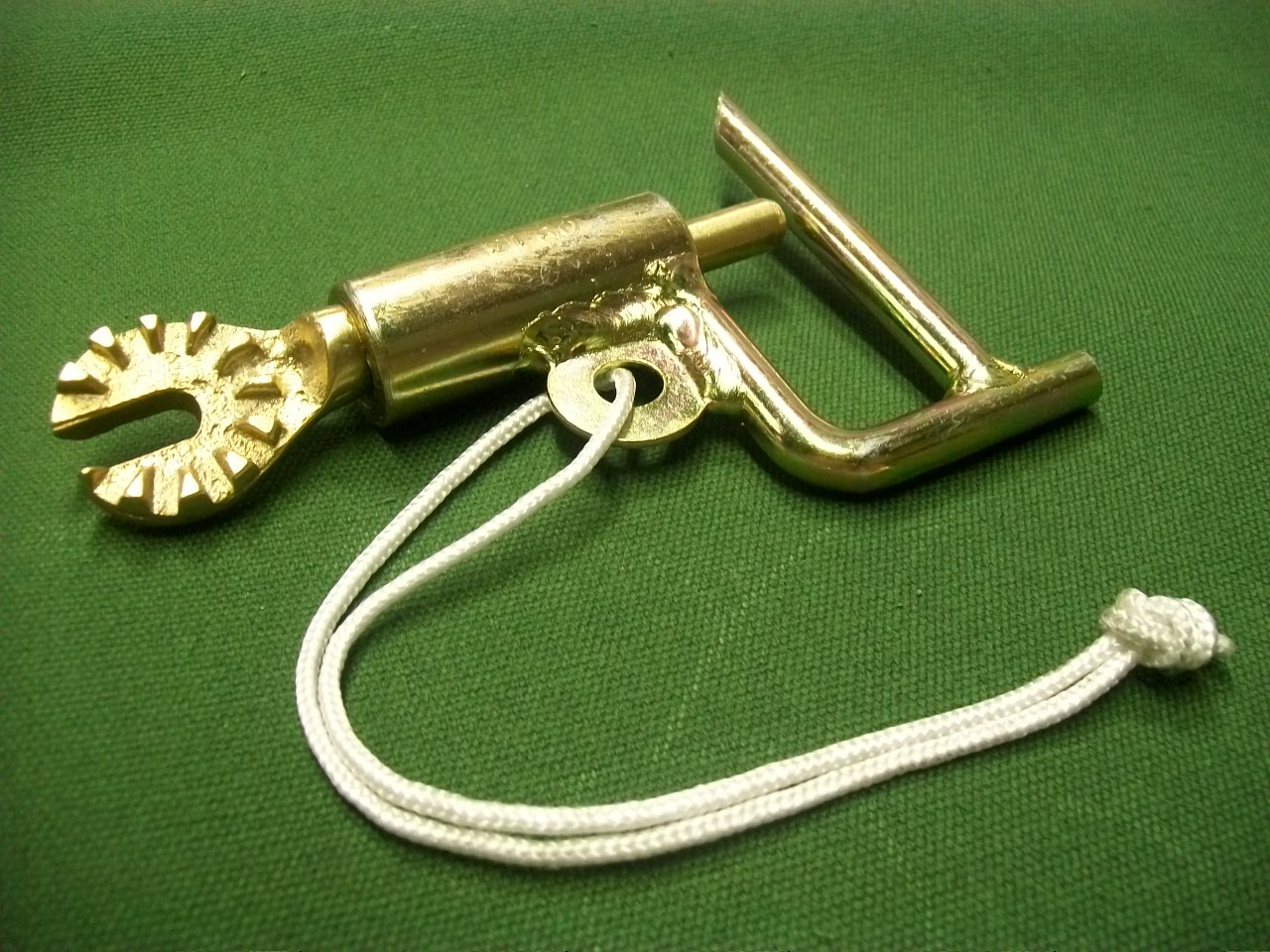 Dispositivo Antiqueda de Cartucho C-15E